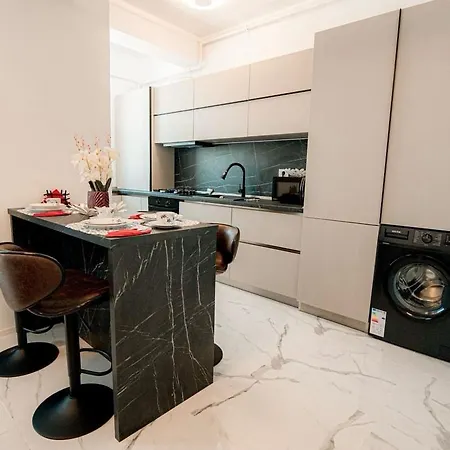Rm.riviera1 Апартаменты *