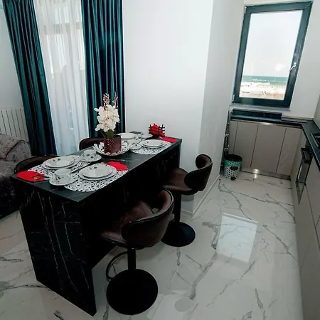 Rm.riviera1 Апартаменты Нэводари